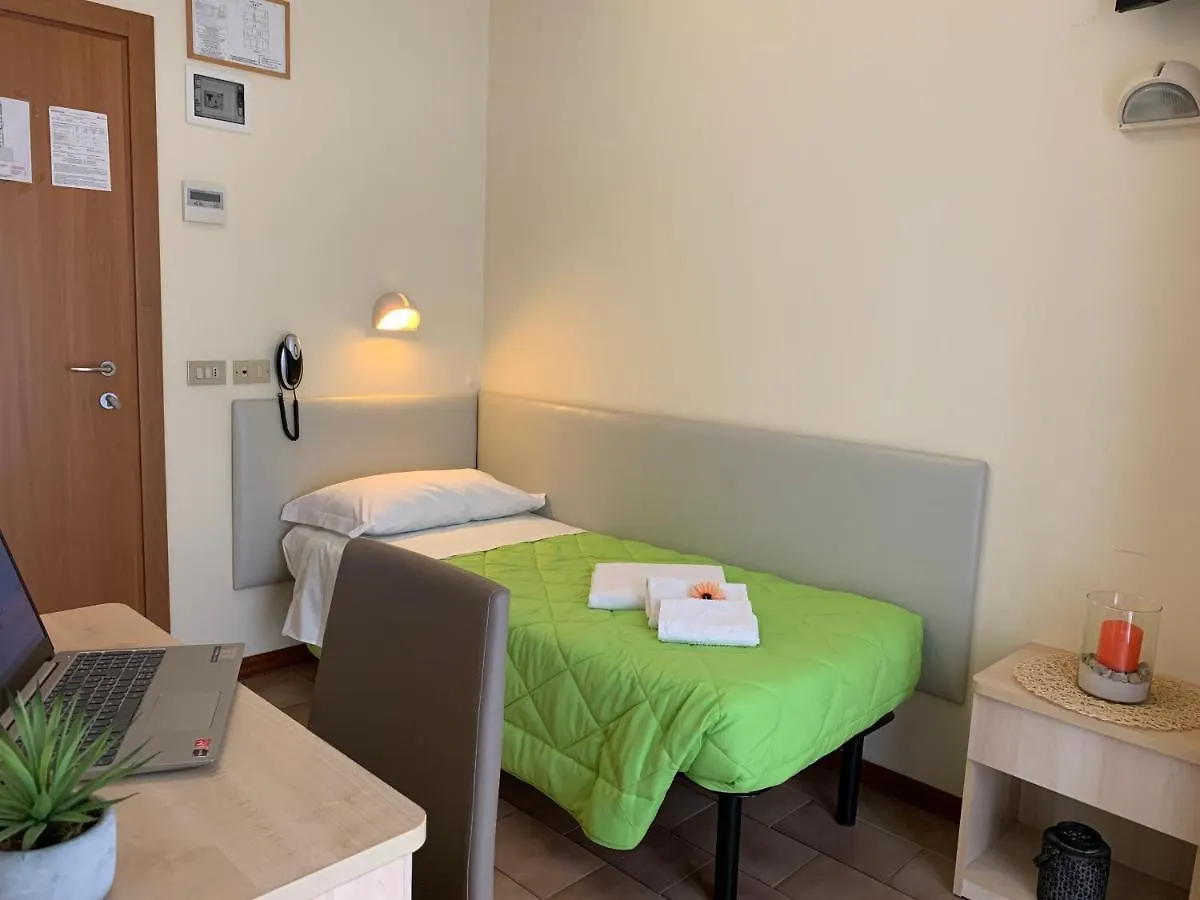 Hotel Palma Benessere Римини