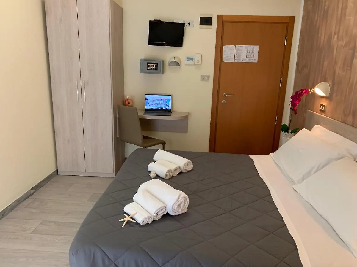 Hotel Palma Benessere Римини 3*,  Италия